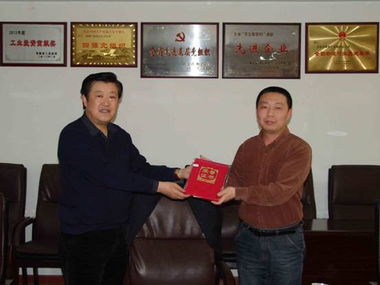 立足本職做貢獻(xiàn)，巾幗建功展風(fēng)采